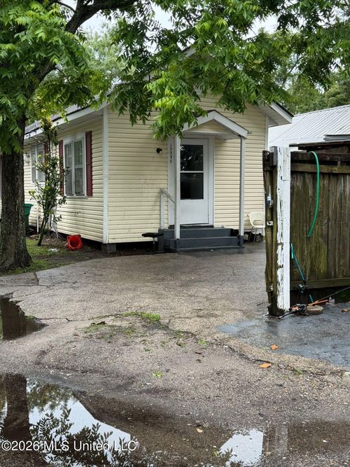 1239 37th Ave, Gulfport, MS, 39501-2642 | Card Image