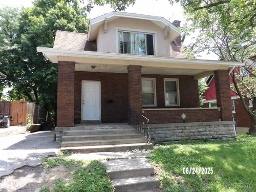 2670 Cora Ave, Cincinnati, OH, 45211-7905 | Card Image