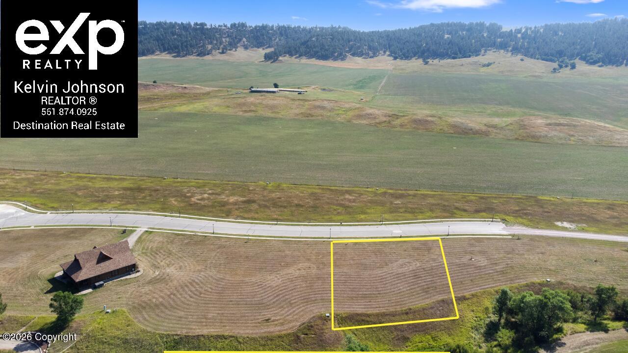 Land in Hulett