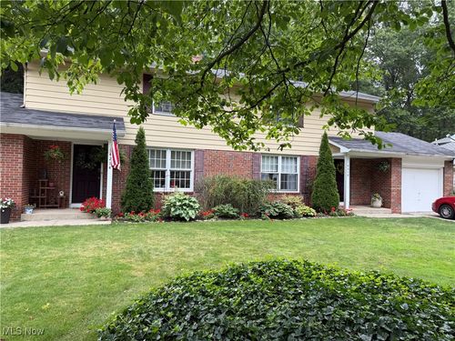 4218-4214 Wood Park Dr, Stow, OH, 44224-2651 | Card Image