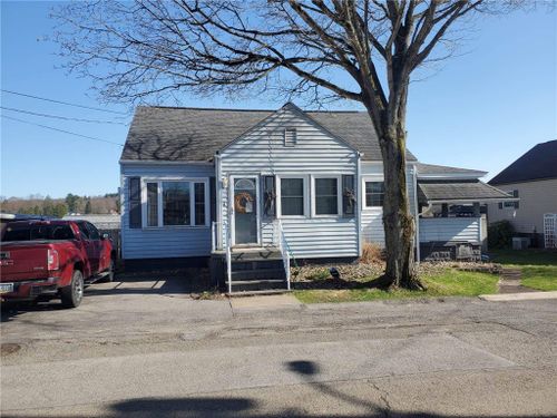 628 Christy Ave, Ford Cliff, PA, 16228-1002 | Card Image