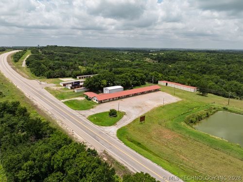 1856 Highway 70 E, Kingston, OK, 73439-8258 | Card Image
