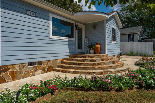 1106 W Saint Louis St, Hot Springs, AR, 71913-4917 | Card Image