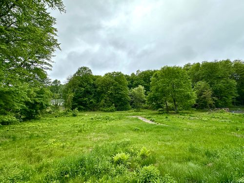 882 S Grand St, East Granby, CT, 06026-9715 | Card Image