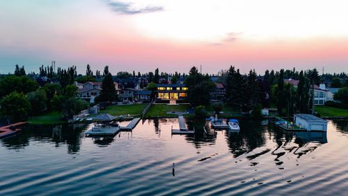 692 W Chestermere Dr, Chestermere, AB, T1X1B5 | Card Image