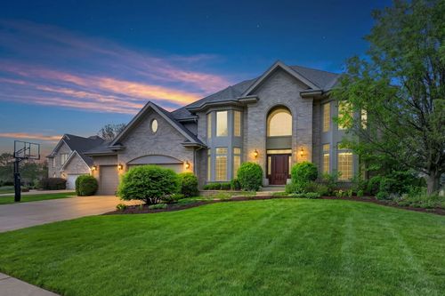 1376 Chapman Dr, Darien, IL, 60561-5392 | Card Image