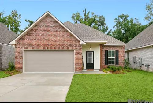 9215 Asoka Ave, Baton Rouge, LA, 70810-2690 | Card Image