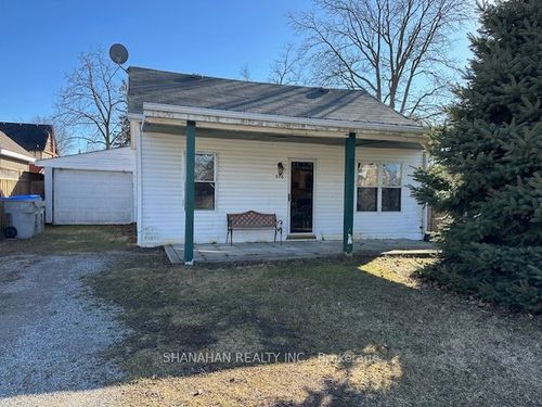 578 Erie St, Watford, ON, N0M2S0 | Card Image