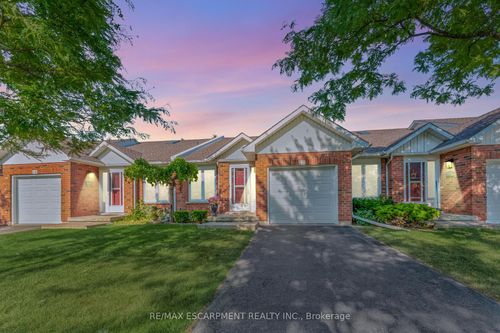 17-25 Kitty Murray Lane, Ancaster, ON, L9K1L3 | Card Image