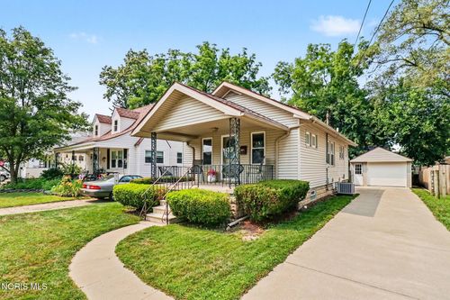 2544 Pershing Dr, Toledo, OH, 43613-3816 | Card Image