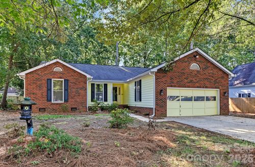221-13820 Portpatrick Ln, Matthews, NC, 28105-3006 | Card Image