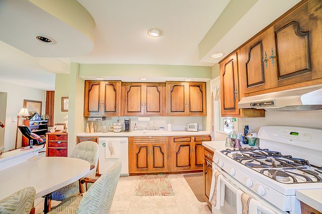 406 E Fine St, House other with 3 bedrooms, 2 bathrooms and 5 parking in Ashkum IL | Image 21