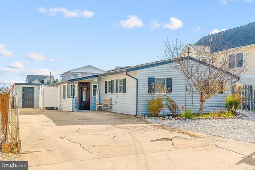 99 Lake Superior Dr, LITTLE EGG HARBOR TWP, NJ, 08087-1635 | Card Image