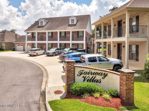 204 Fairway Villas Cir, Diamondhead, MS, 39525-4292 | Card Image