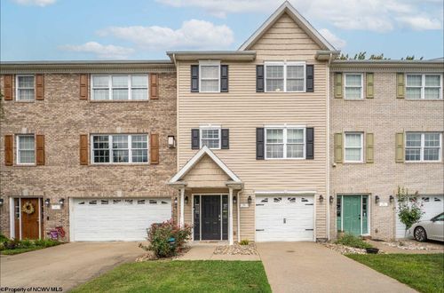 224 Tarbert Ct, Morgantown, WV, 26508-4515 | Card Image