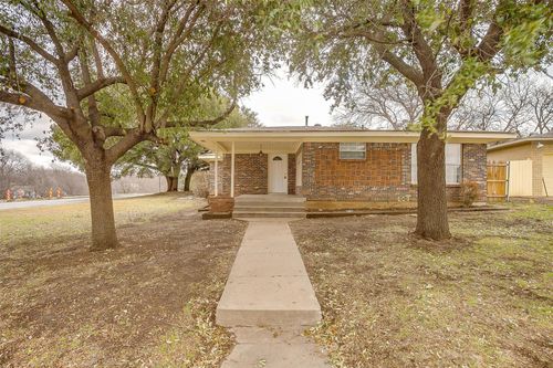 4605 Trail Lake Dr, Fort Worth, TX, 76133-1251 | Card Image