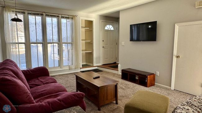 (5) Living Room.jpeg | Image 5