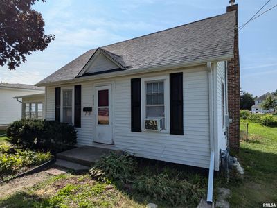 411 E North Street, House other with 3 bedrooms, 1 bathrooms and null parking in Morrison IL | Image 2