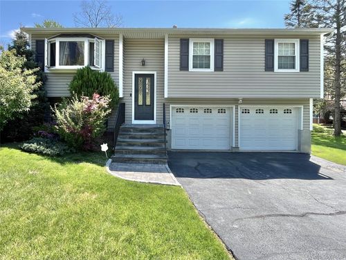 554 High St, Monroe, NY, 10950-1534 | Card Image