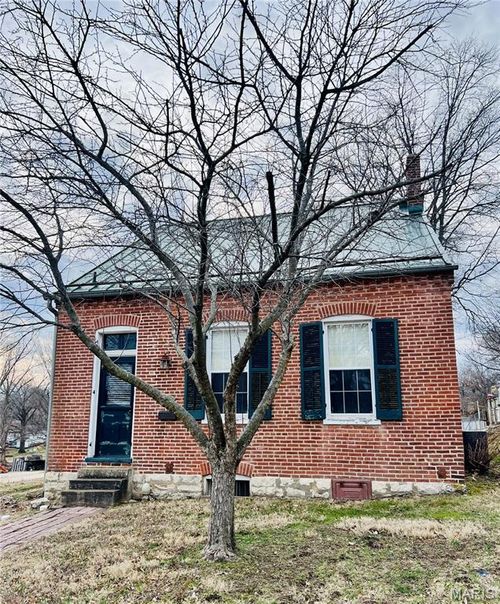 611 Elm St, Washington, MO, 63090-2424 | Card Image