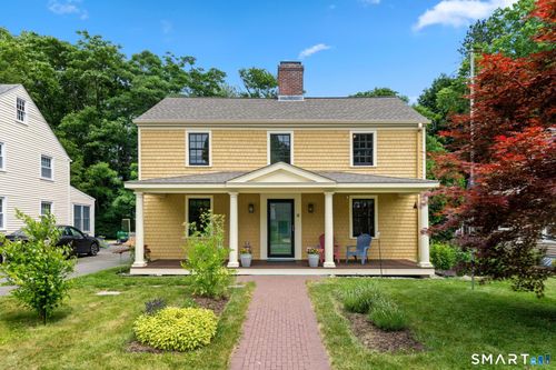 12 Cobbs Rd, West Hartford, CT, 06107-1401 | Card Image