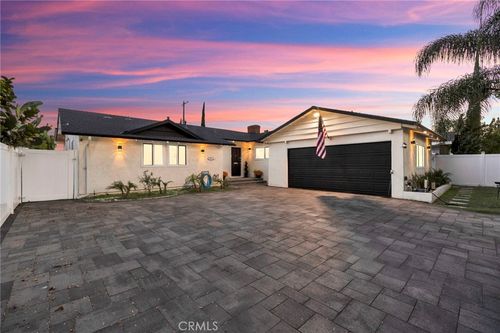19116 Napa St, Northridge, CA, 91324-4233 | Card Image
