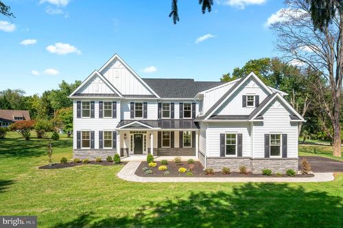 477 Black Swan Ln, BERWYN, PA, 19312-1907 | Card Image