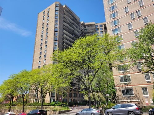 14k-138-35 Elder Avenue, New York, NY, 11355 | Card Image