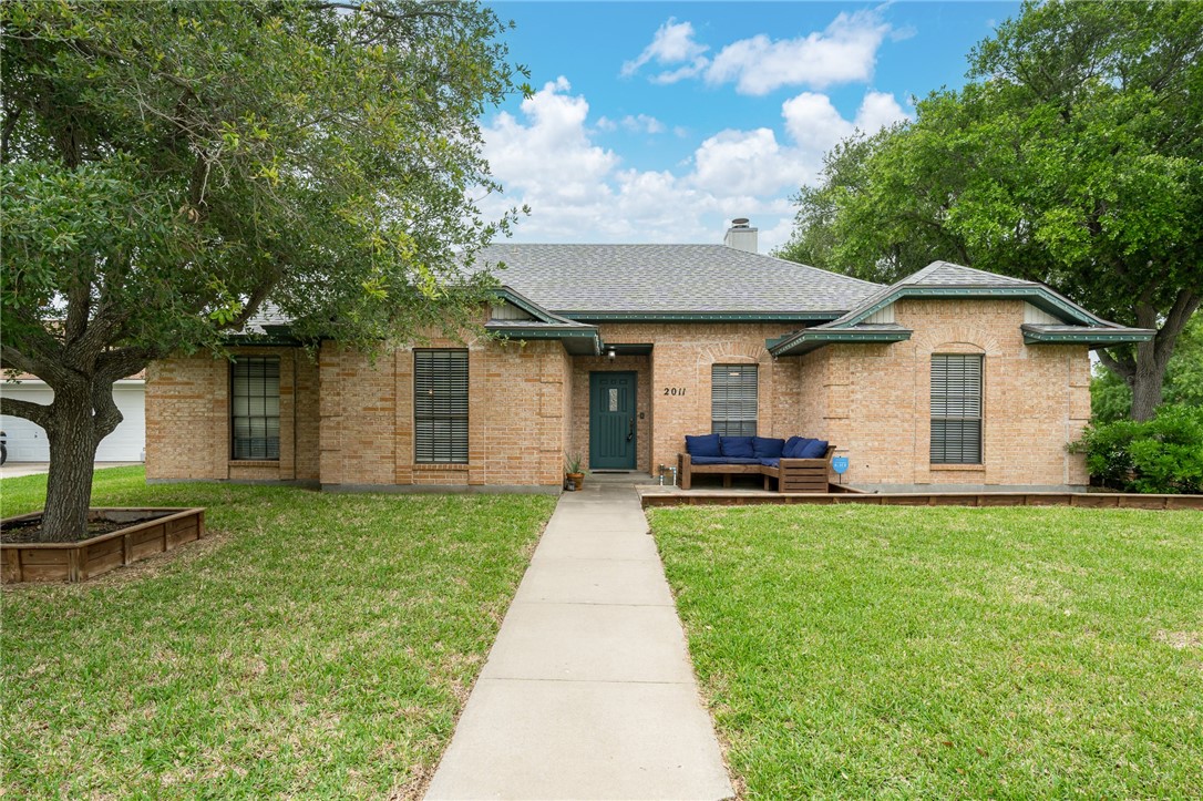 Oak Leaf Dr, Portland, TX 78374