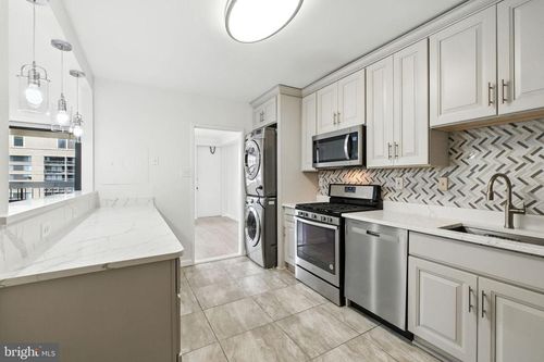 apt-2403s-3705 S George Mason Dr, FALLS CHURCH, VA, 22041-4796 | Card Image