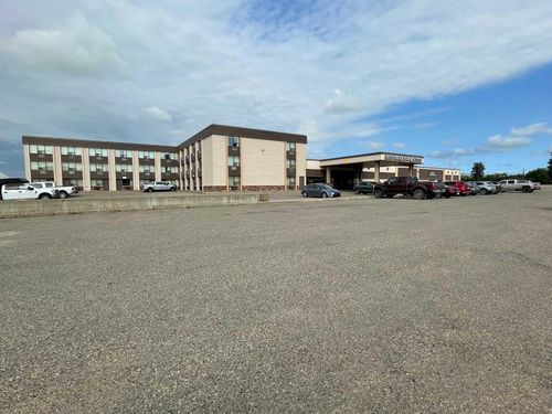 {{alt}} | Card Image