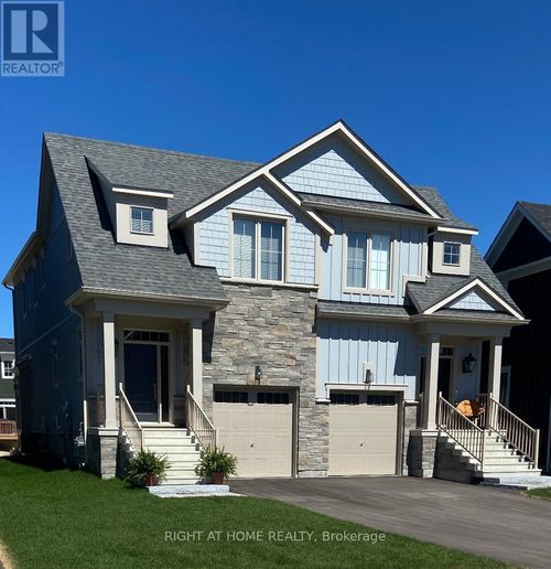 181 Courtland St, Blue Mountains, ON, L9Y4E4 | Card Image