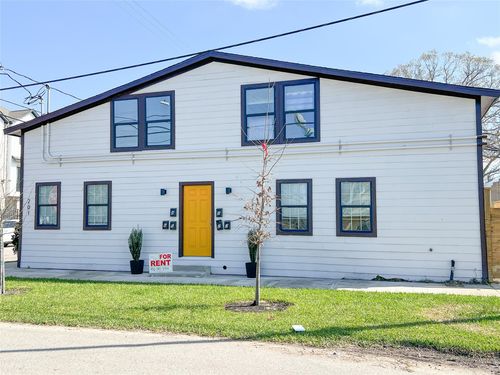 1-201 Eastwood St, Houston, TX, 77011-3012 | Card Image