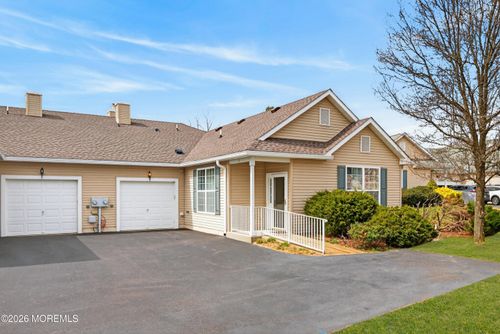 4 Winkle Ct, Manchester, NJ, 08759-5172 | Card Image