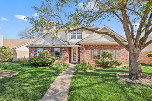 2828 Chelsea Ln, Flower Mound, TX, 75028-1573 | Card Image