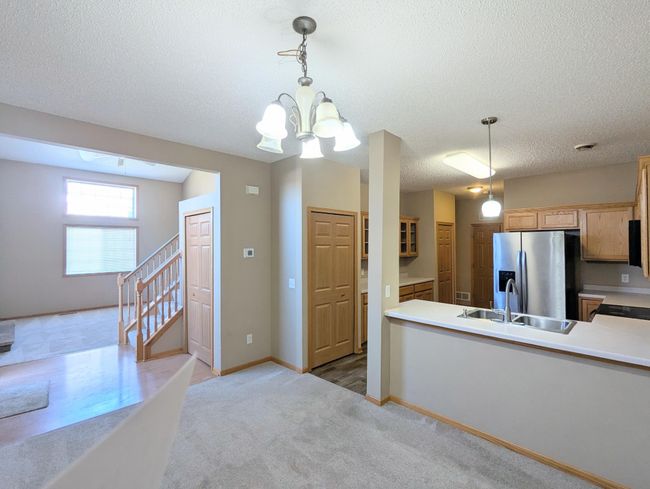 6835 Pine Crest Trl S, Townhouse with 2 bedrooms, 2 bathrooms and null parking in Cottage Grove MN | Image 4