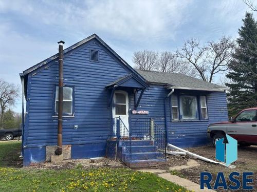 310 E Elm St Street, Canova, SD, 57321 | Card Image