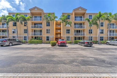 apt-406-619 E Sheridan St, Dania Beach, FL, 33004-5808 | Card Image