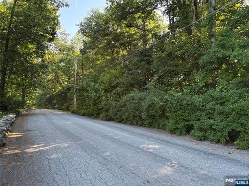 14 Up A Way Drive, Vernon, NJ, 07461 | Card Image