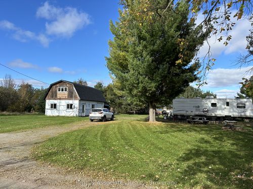 {{alt}} | Card Image