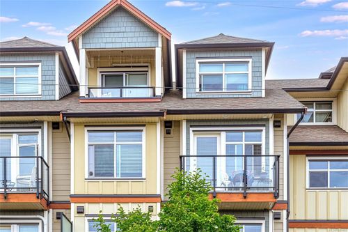 303-5822 Garden St, North Cowichan, BC, V9L3V9 | Card Image
