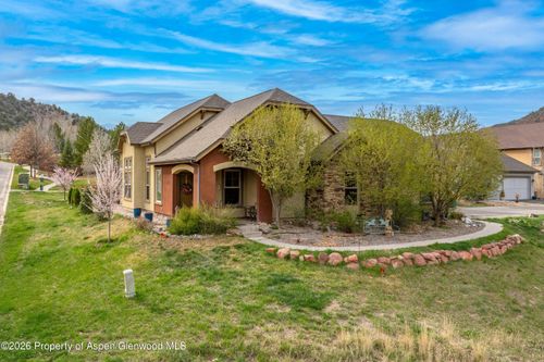 111 Blue Heron Vis, Glenwood Springs, CO, 81601-8687 | Card Image