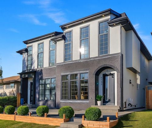 4138 7 Ave Sw, Calgary, AB, T3C0E2 | Card Image