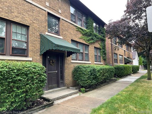 15111 E Vernor Highway, Grosse Pointe Park, MI, 48230 | Card Image
