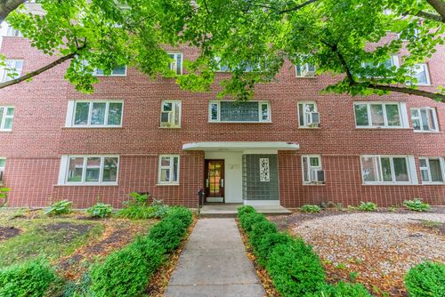 apt-3nw-7200 Oak Ave, River Forest, IL, 60305-1949 | Card Image