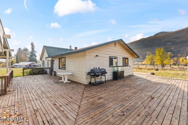 Deck | Image 6