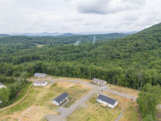 28 Devin Dr, Home with 3 bedrooms, 2 bathrooms and null parking in Murphy NC | Image 32