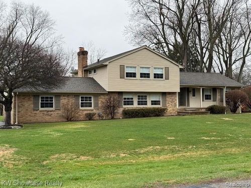 28347 E Greenmeadow Cir, Farmington Hills, MI, 48334-5155 | Card Image