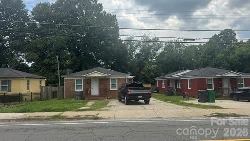 2021 Lasalle St, Charlotte, NC, 28216-4639 | Card Image