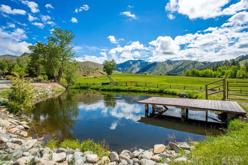 9 Little 4th Of July Creek Rd, North Fork, ID, 83466-5518 | Card Image